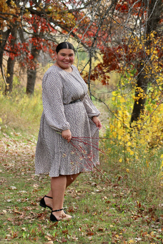 Silver Violet Floral Print Pleated Midi Dress